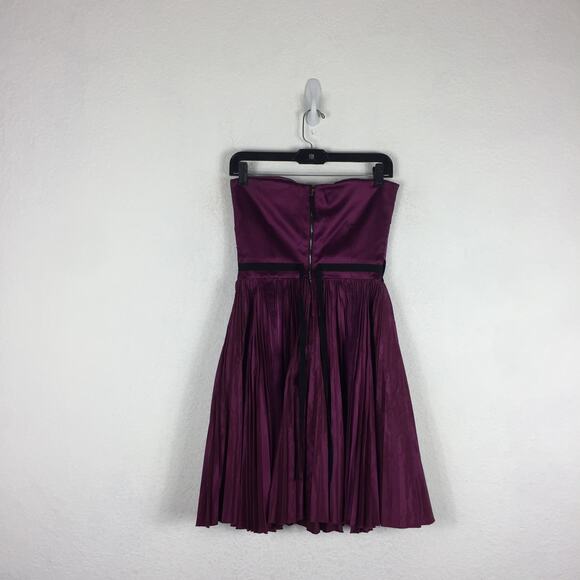 Dolce & Gabbana Purple Pleated Taffeta Knee Length Dress Size 4 Strapless Midi - Picture 14 of 15